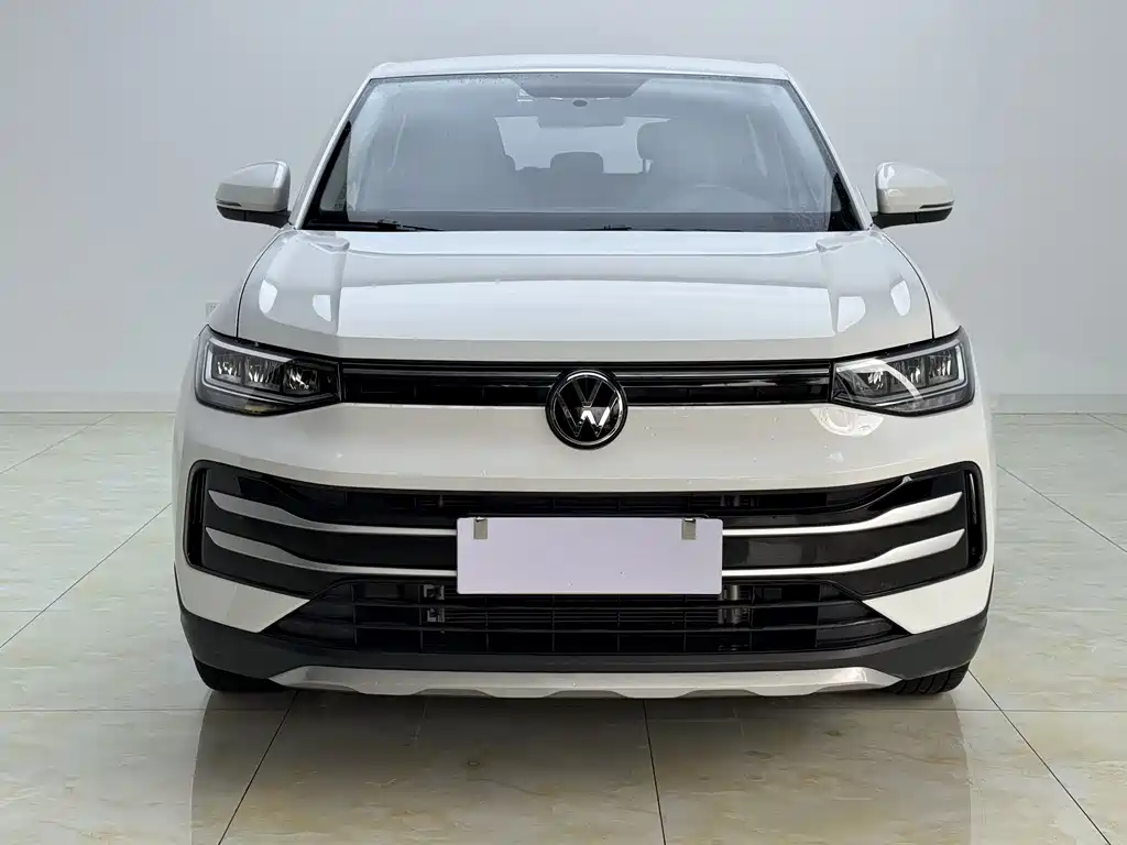 Volkswagen Tharu 2025