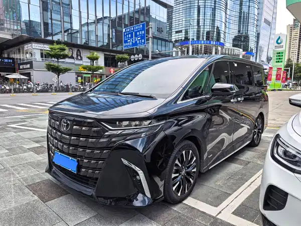 Toyota Alphard 2024