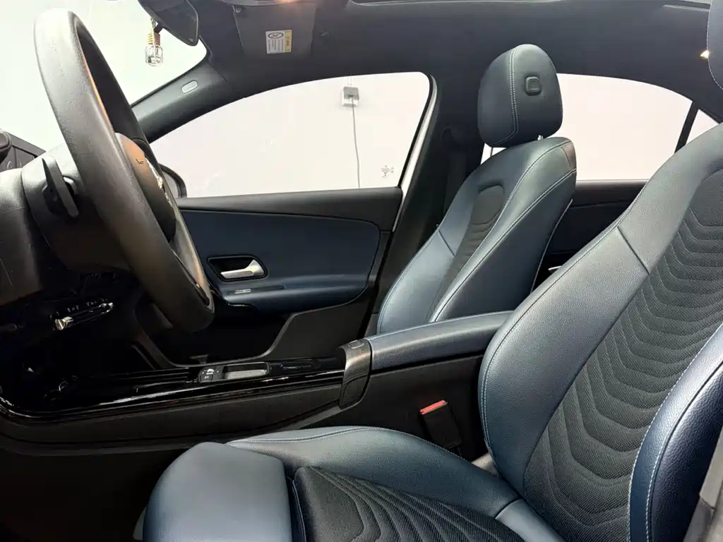 Mercedes-Benz A-Class 2021 — фото 11