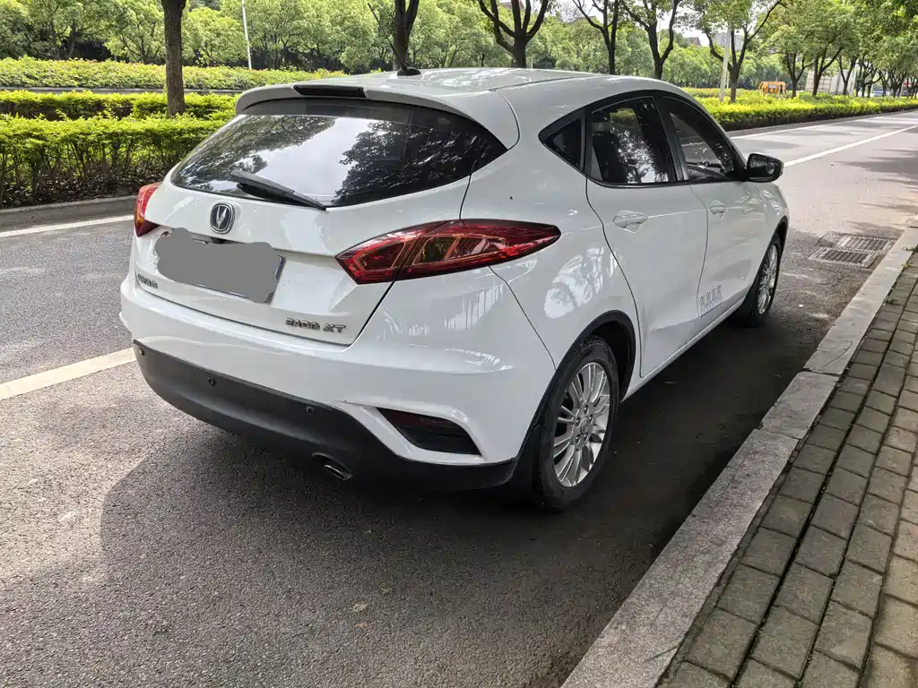 Changan Eado XT 2014 — фото 9