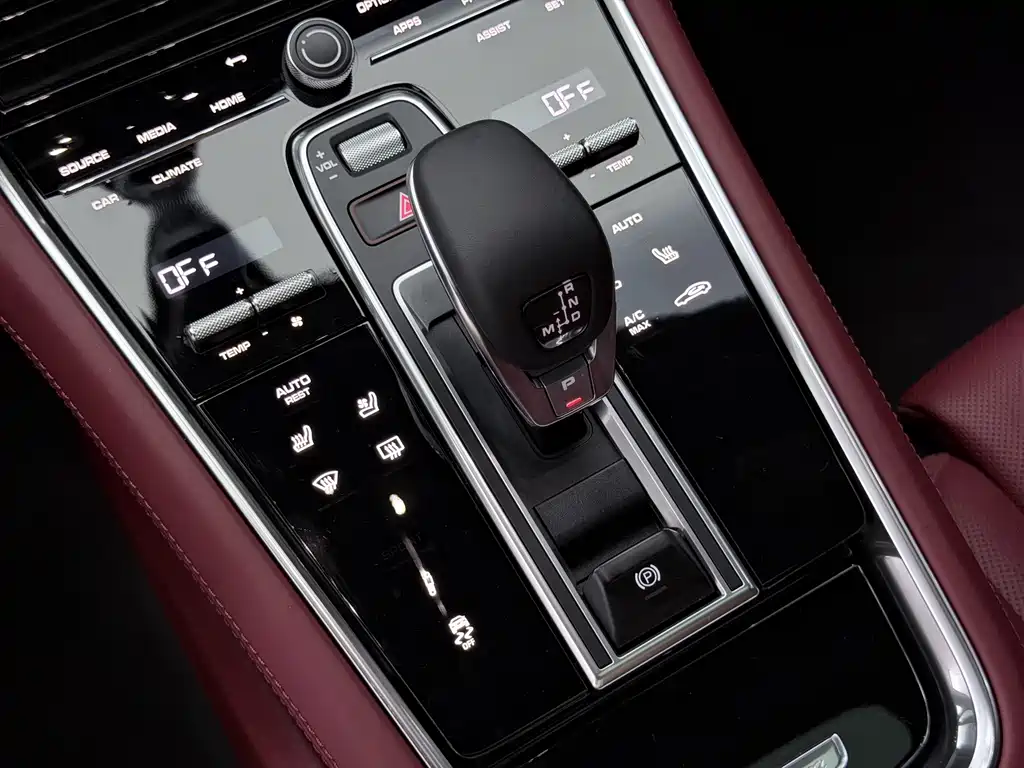 Porsche Panamera 2022 — фото 55