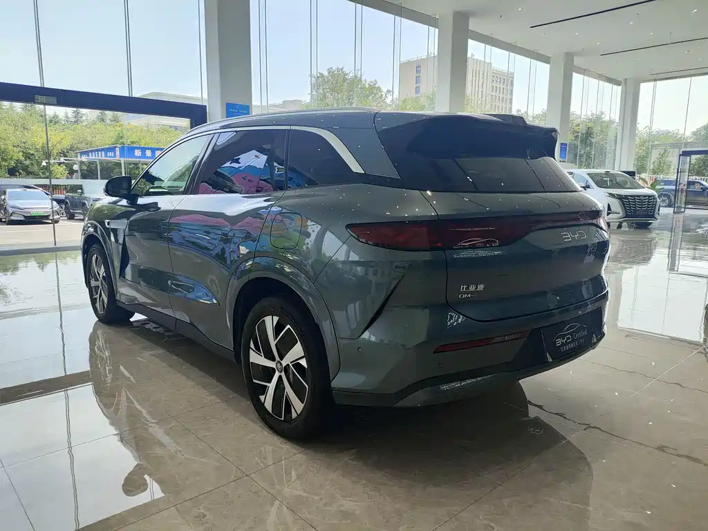 BYD Tang L 2025