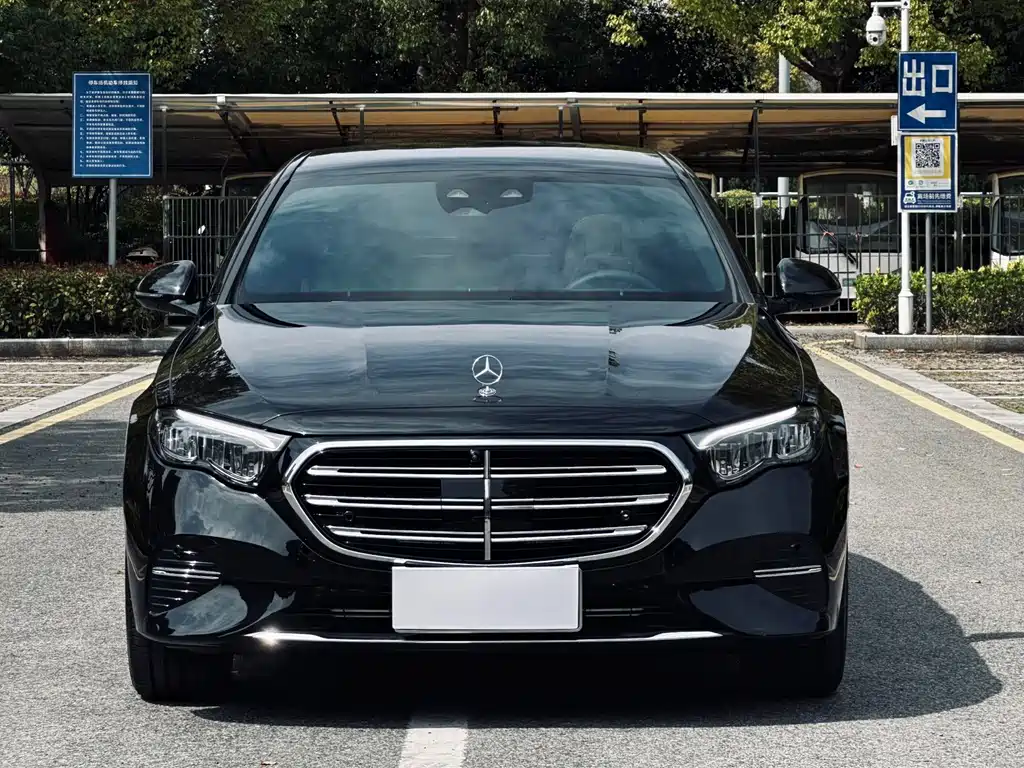 Mercedes-Benz E-Class 2025