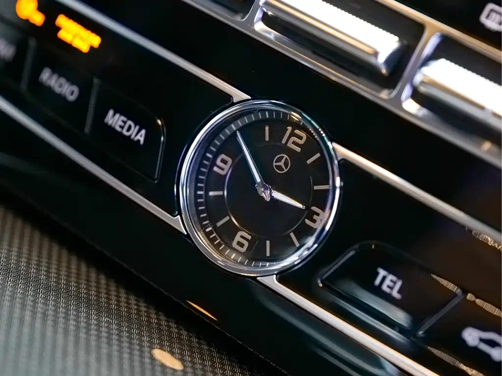 Mercedes-Benz G-Class 2023 — фото 14