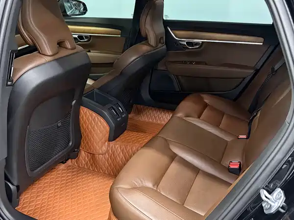 Volvo S90 2020