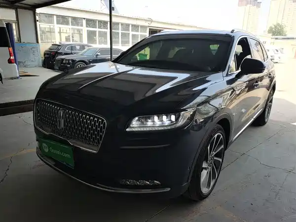 Lincoln Nautilus 2021