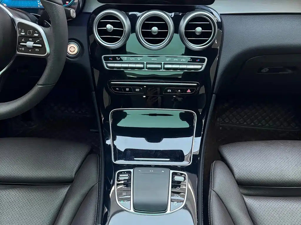 Mercedes-Benz GLC 2021 — фото 11