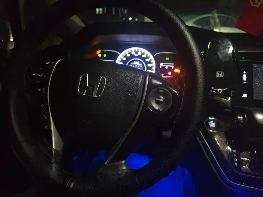 Honda Odyssey 2016 — фото 11