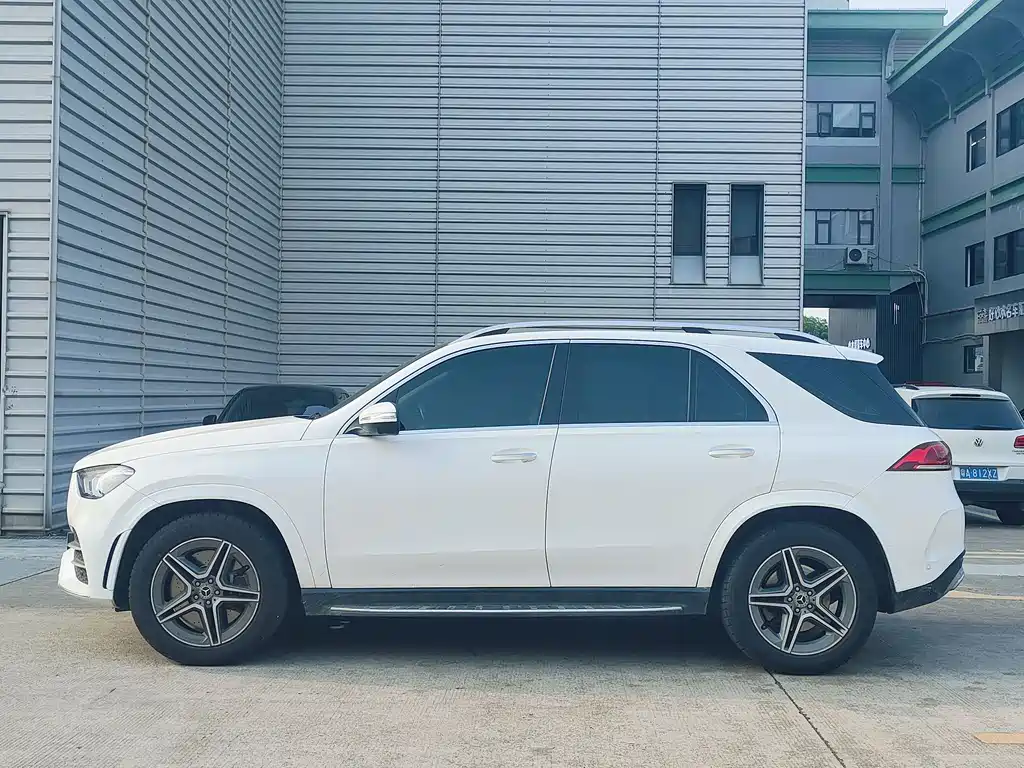 Mercedes-Benz GLE 2020 — фото 4