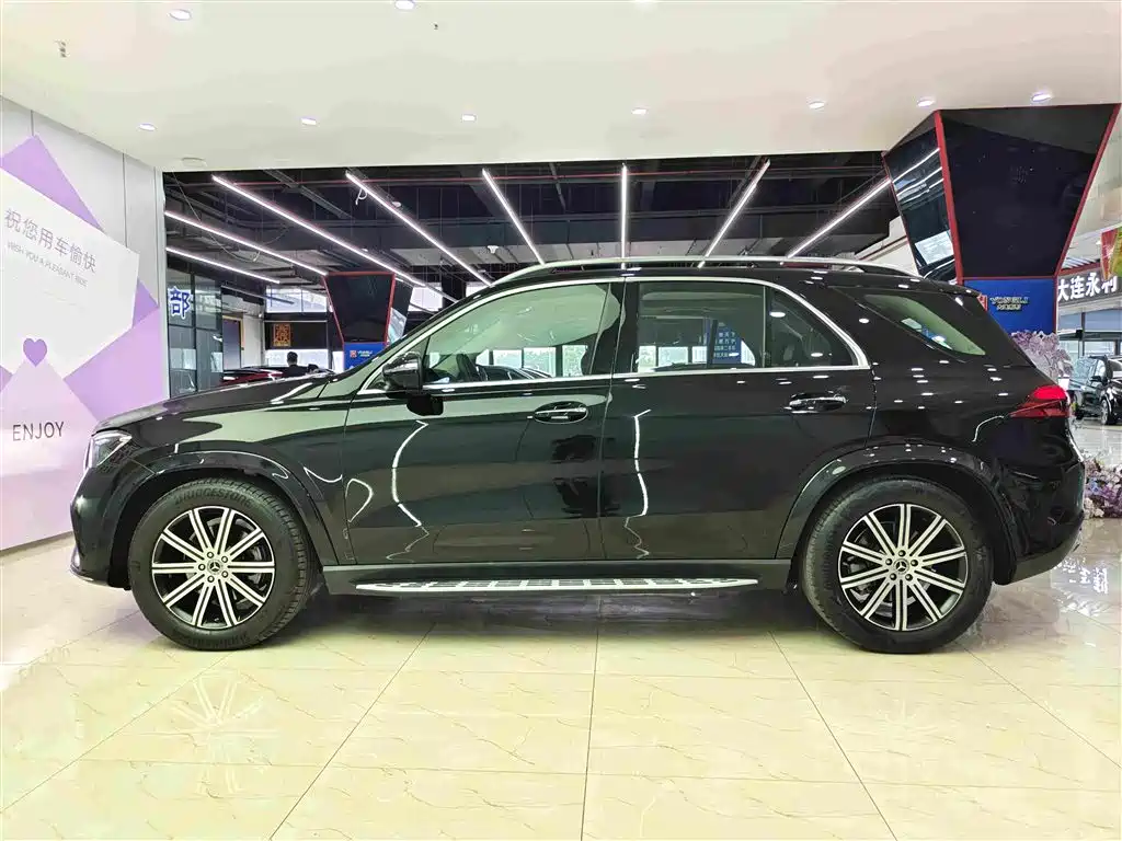 Mercedes-Benz GLE 2025