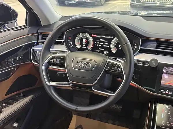Audi A8 2024