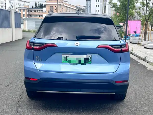NIO ES8 2018