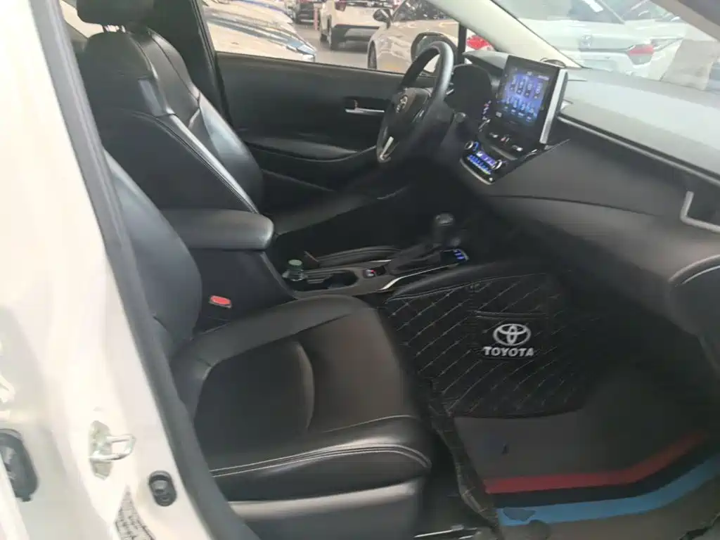 Toyota Corolla 2019 — фото 20