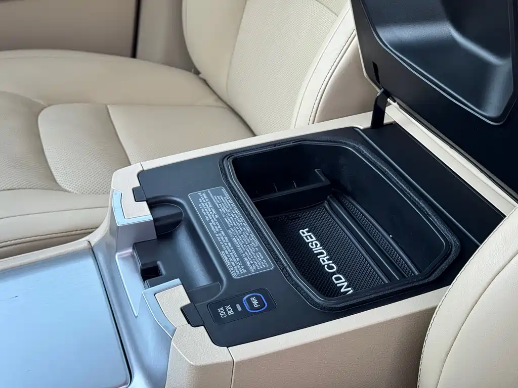 Toyota Land Cruiser 2016 — фото 14