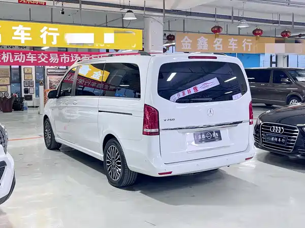 Mercedes-Benz V-Class 2017
