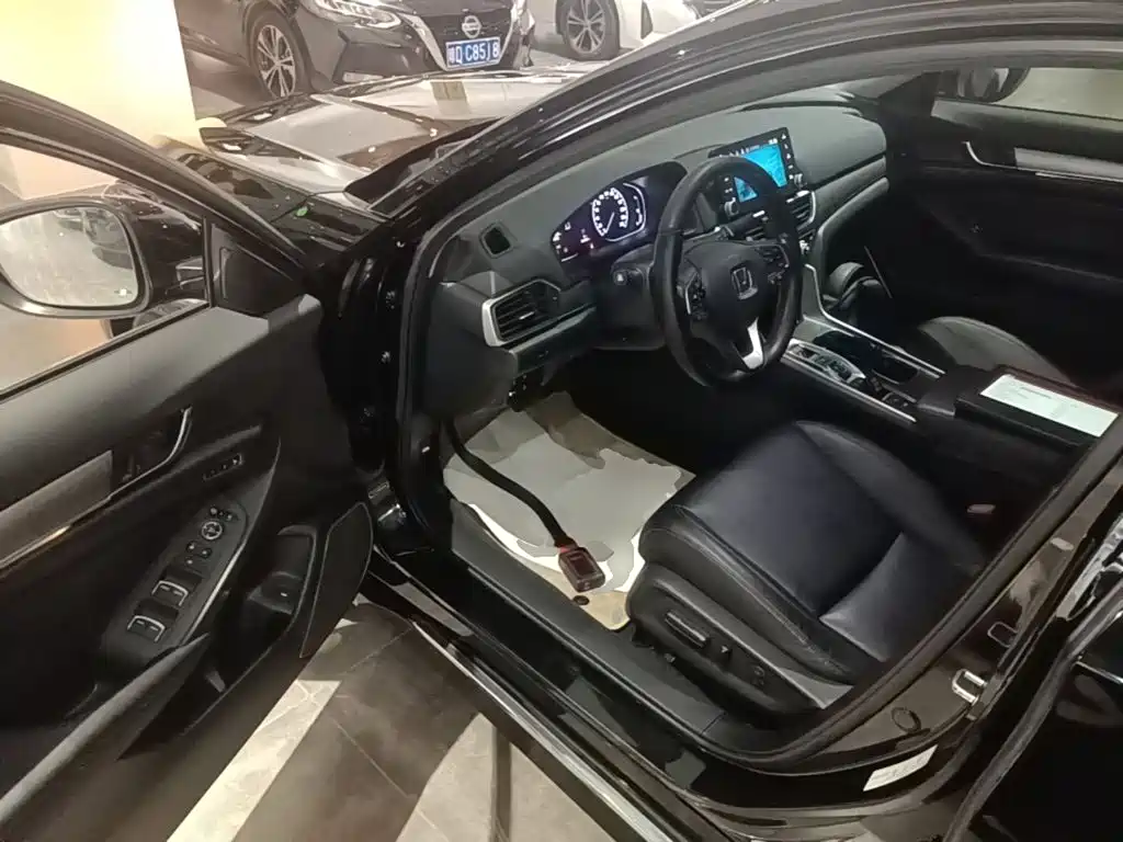 Honda Accord 2021 — фото 16