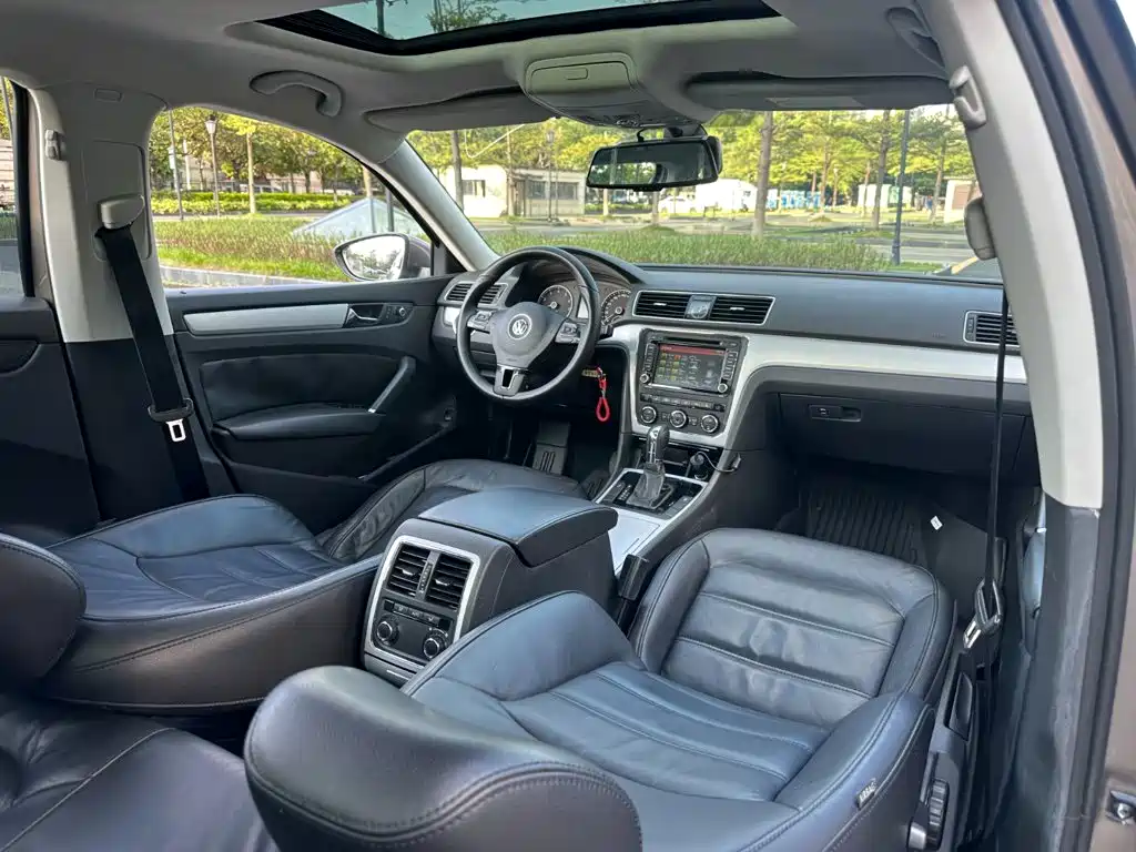 Volkswagen Passat 2015 — фото 11