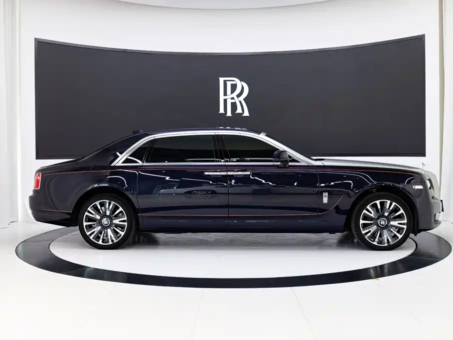 Rolls-Royce Ghost 2019 — фото 7
