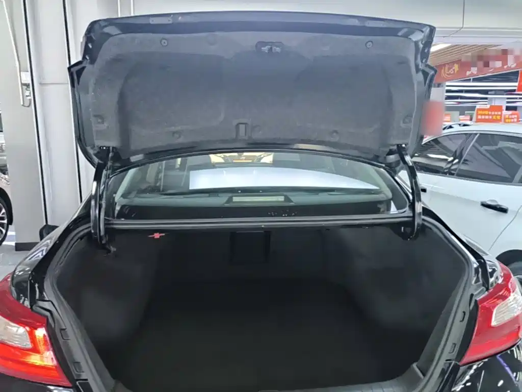 Nissan Teana 2017 — фото 19