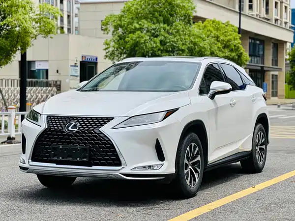 Lexus RX 2021