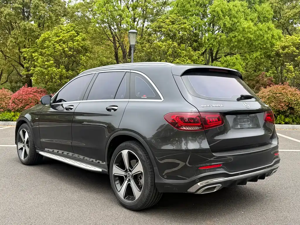 Mercedes-Benz GLC 2022 — фото 6