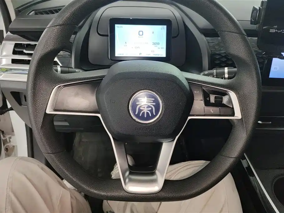 BYD Qin PLUS 2023 — фото 15