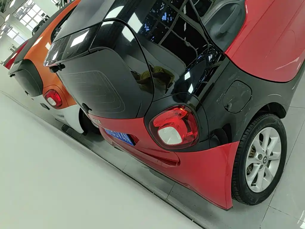 smart fortwo 2016 — фото 19
