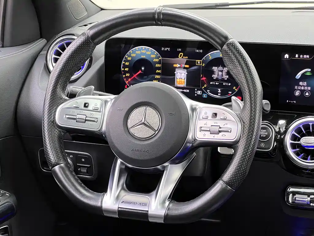 Mercedes-Benz GLA AMG 2021 — фото 28