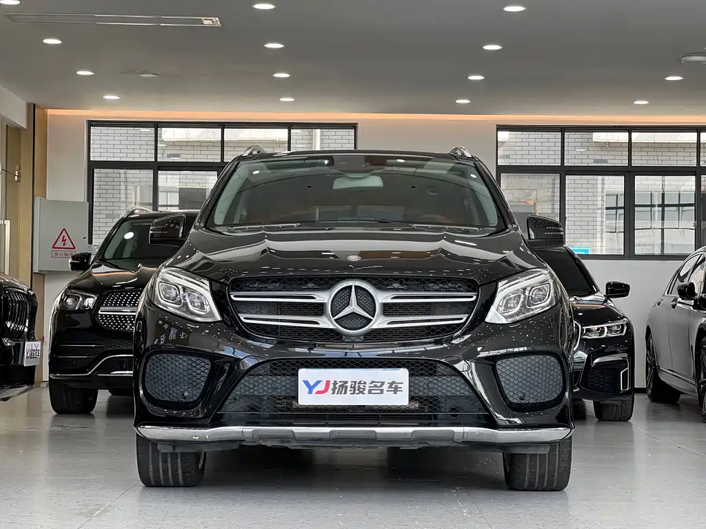 Mercedes-Benz GLE 2016