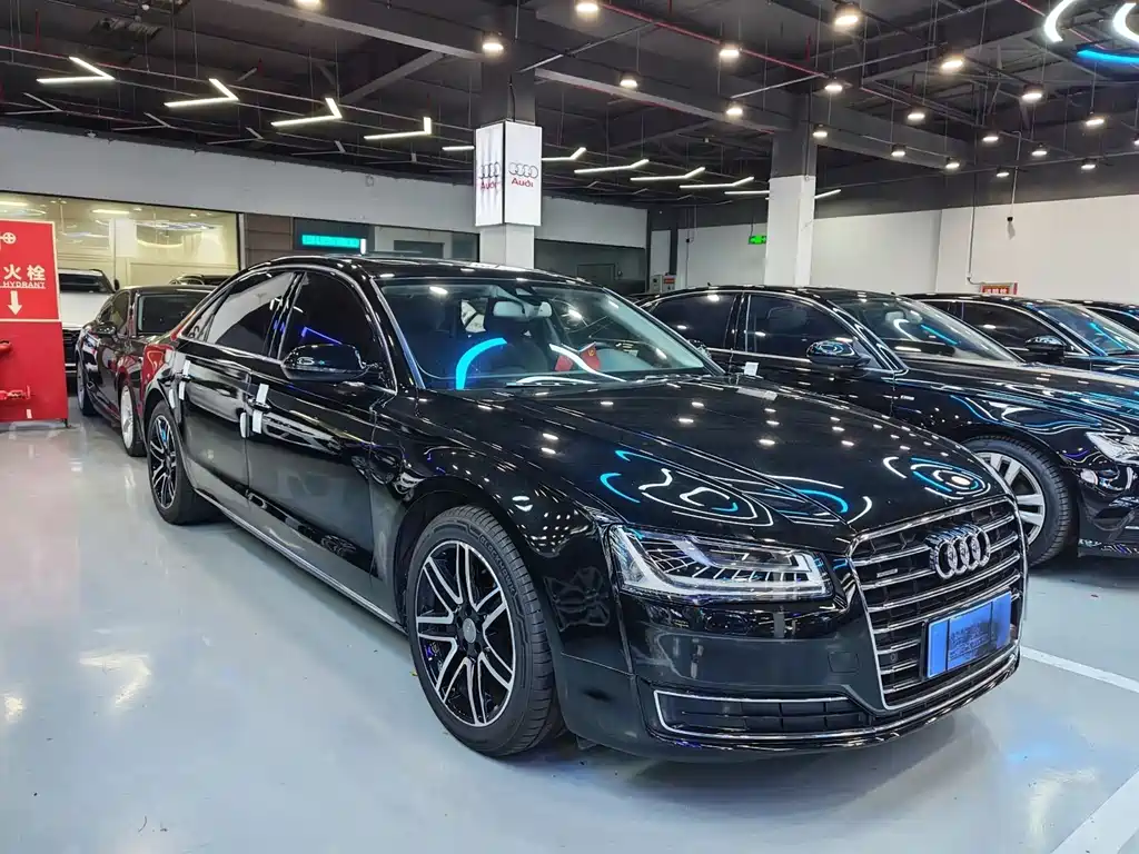 Audi A8 2017 — фото 3