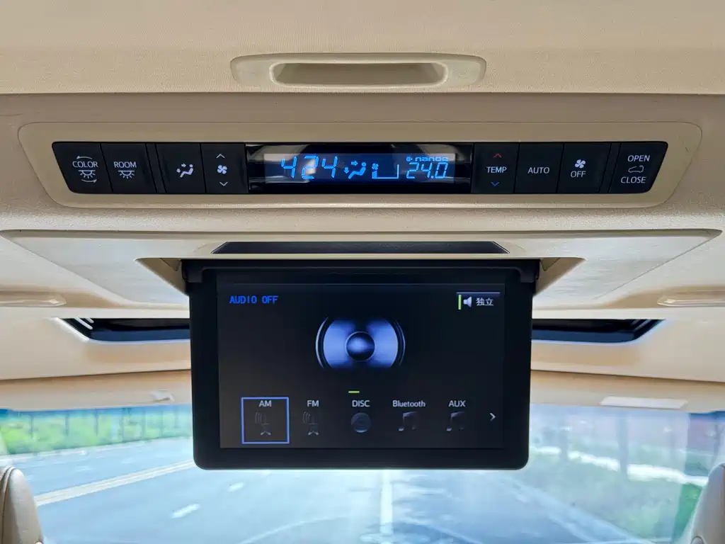 Toyota Alphard 2019 — фото 25