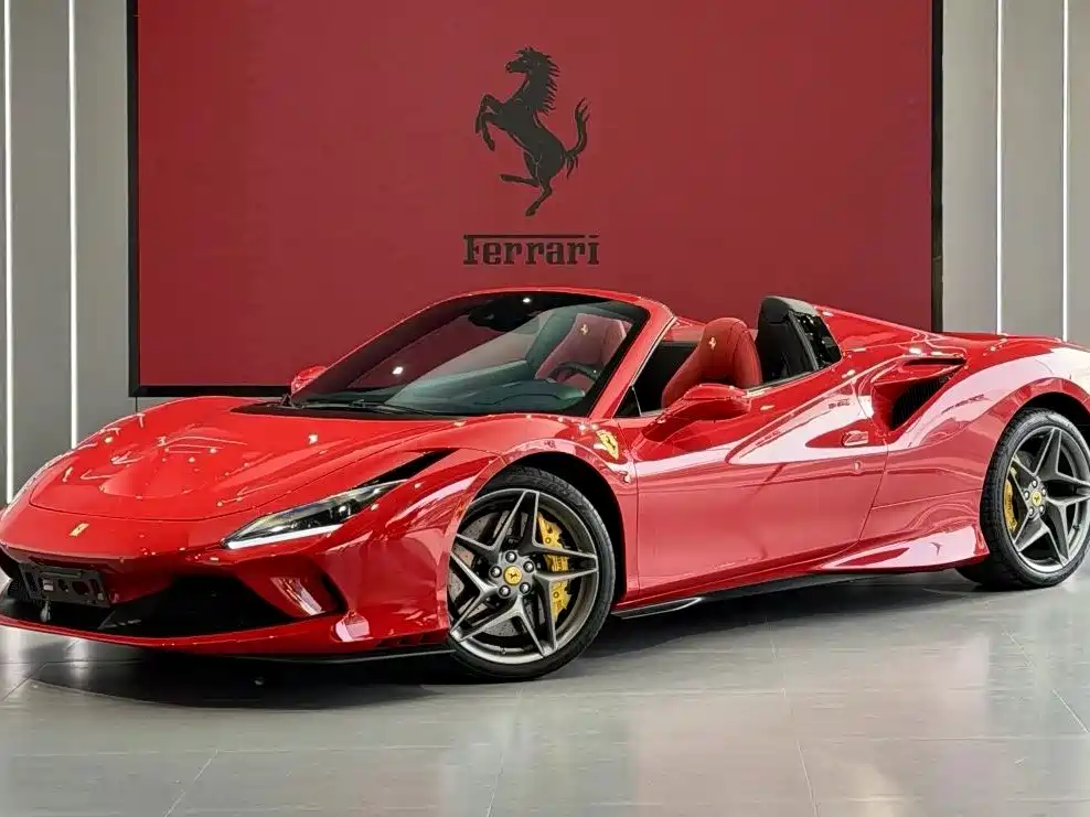 Ferrari F8 2021 — фото 1