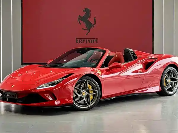 Ferrari F8 2021