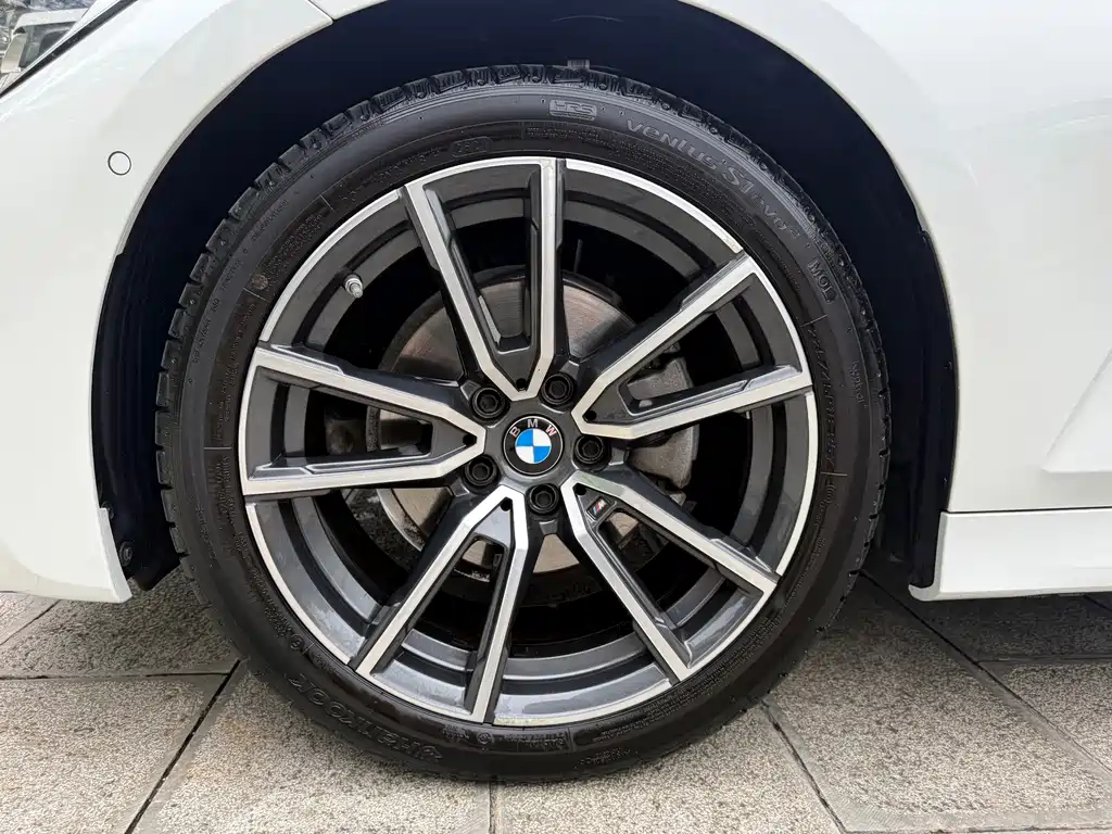 BMW 3 Series 2020 — фото 14