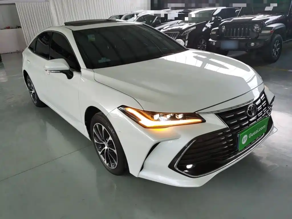 Toyota Avalon 2023 — фото 4