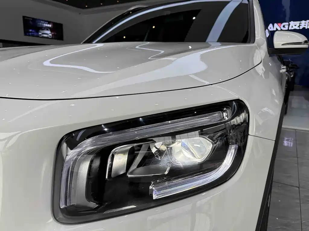 Mercedes-Benz GLB 2023 — фото 14