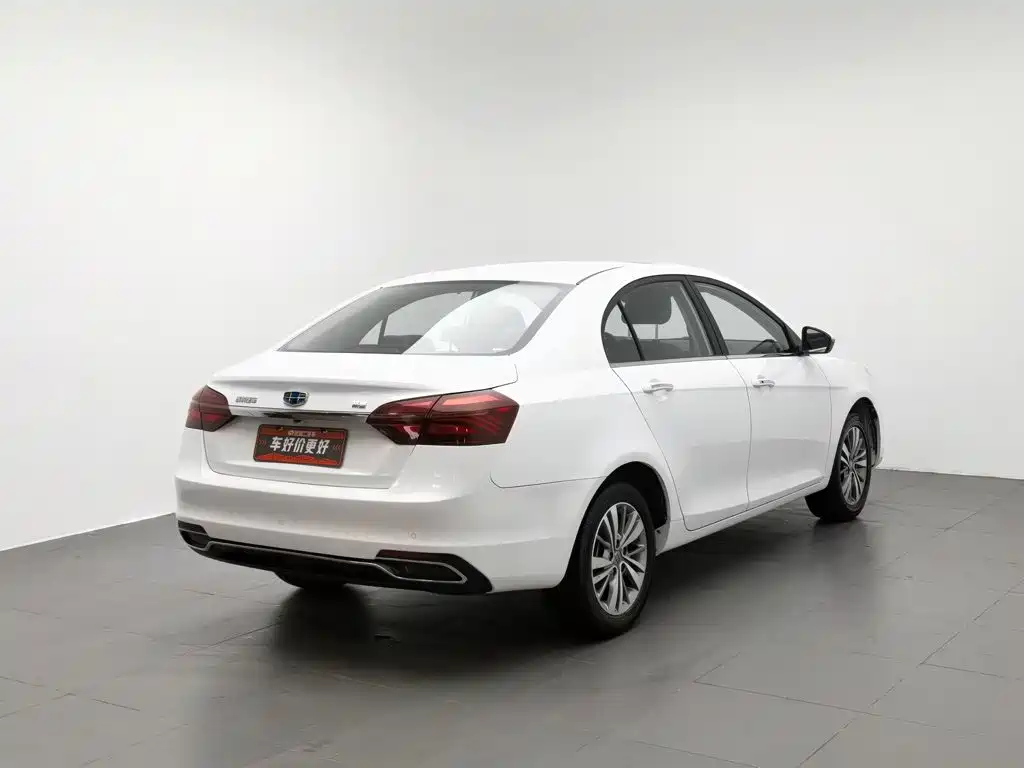 Geely Emgrand 2018