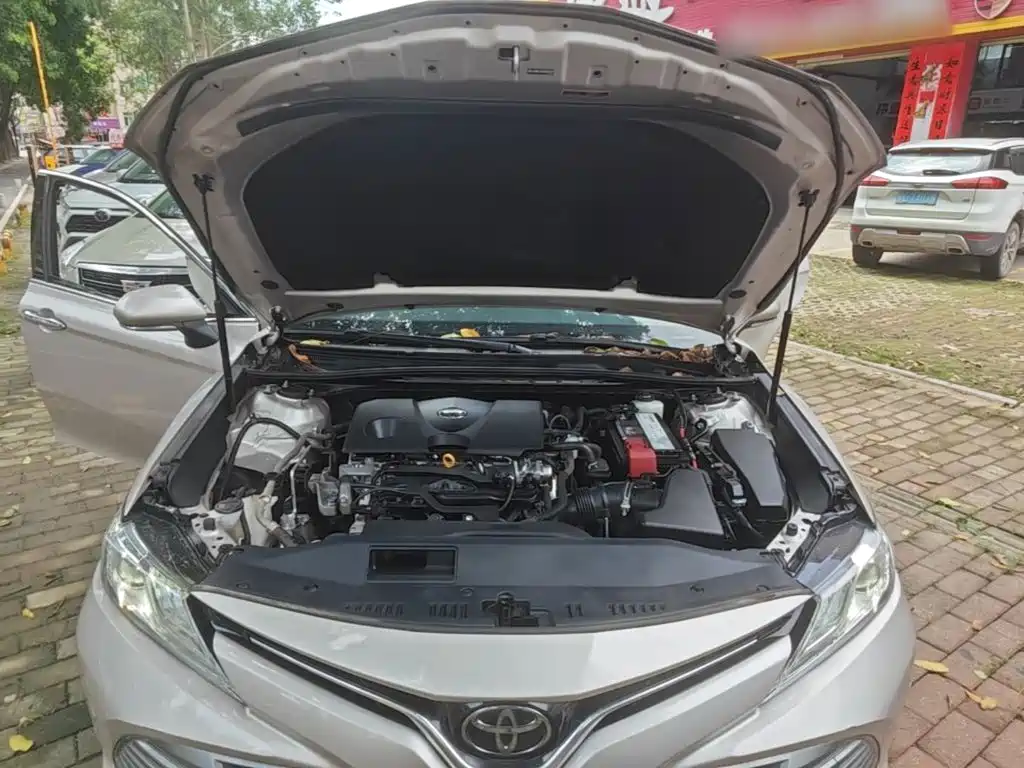 Toyota Camry 2019 — фото 20