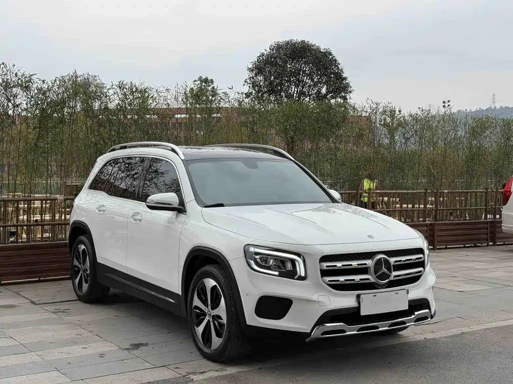 Mercedes-Benz GLB 2023 — фото 17