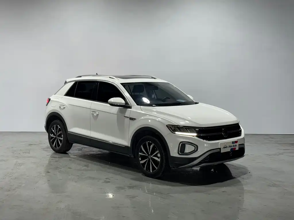 Volkswagen T-Roc 2023 — фото 3
