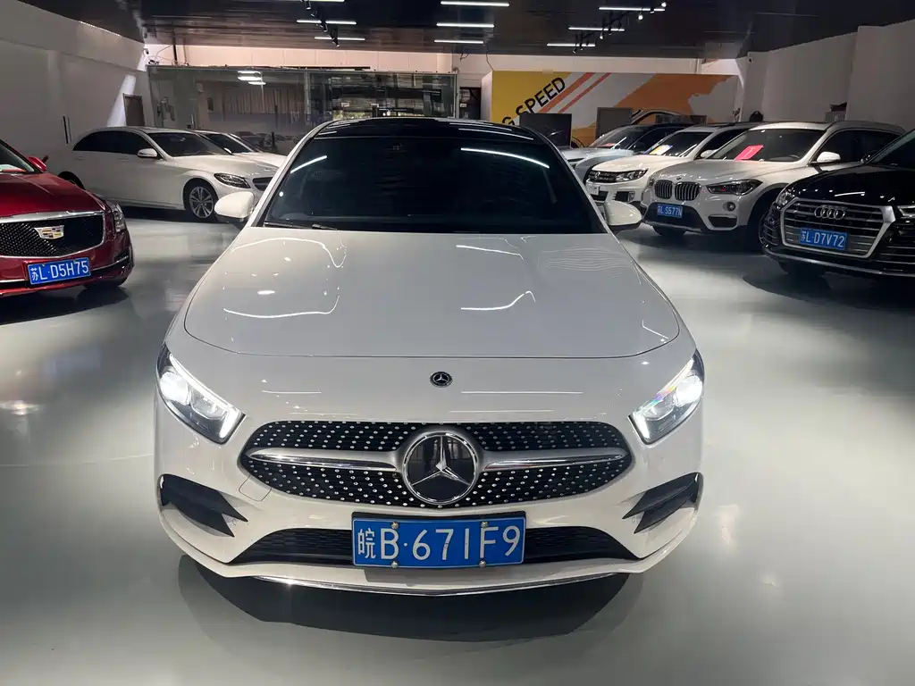 Mercedes-Benz A-Class 2022 — фото 2