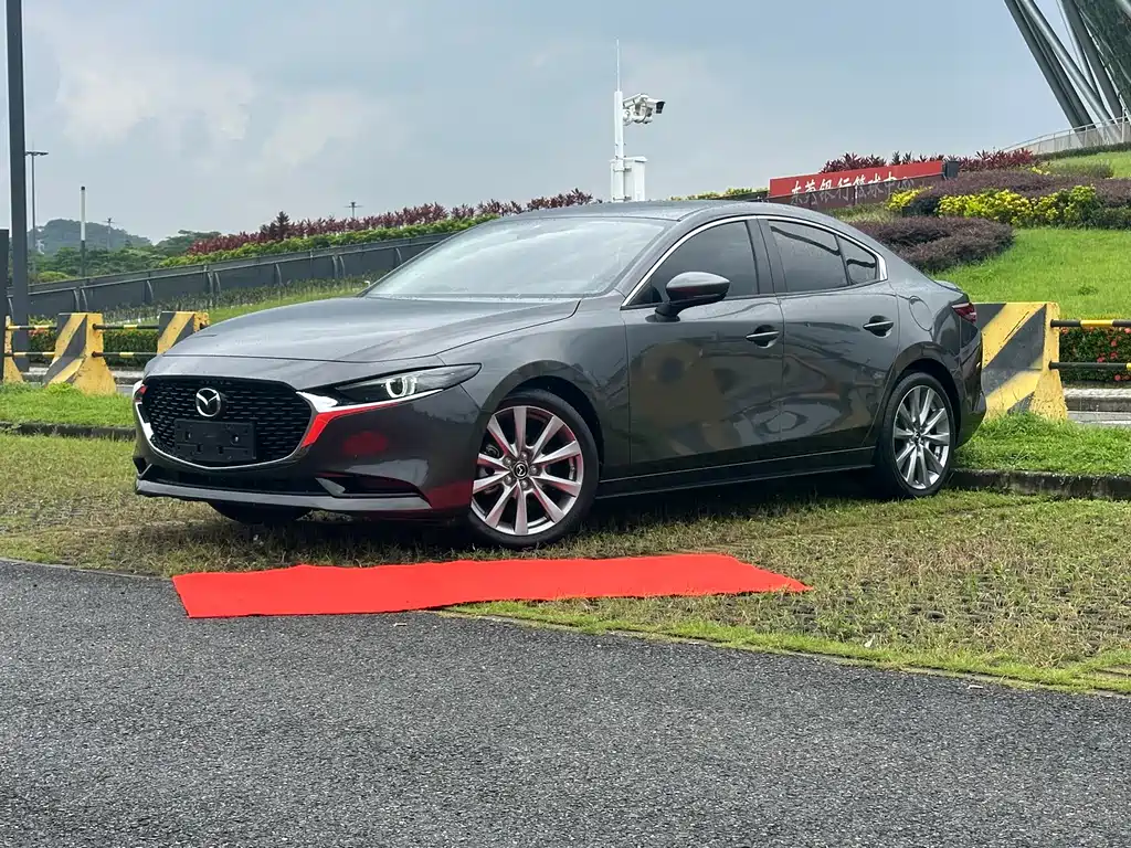 Mazda 3 Angkesela 2020