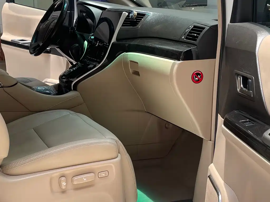 Toyota Alphard 2013 — фото 15