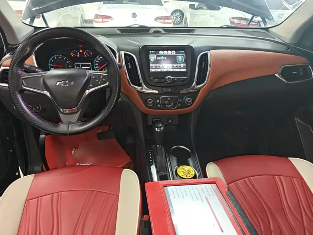 Chevrolet Equinox 2018 — фото 10