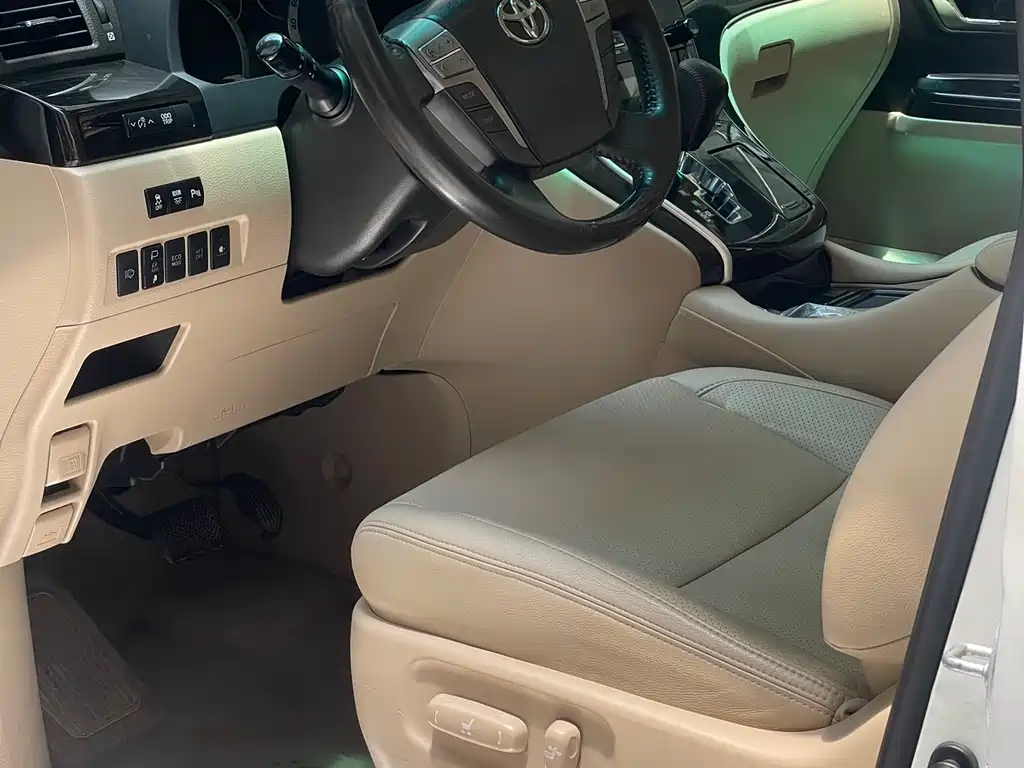 Toyota Alphard 2013 — фото 14