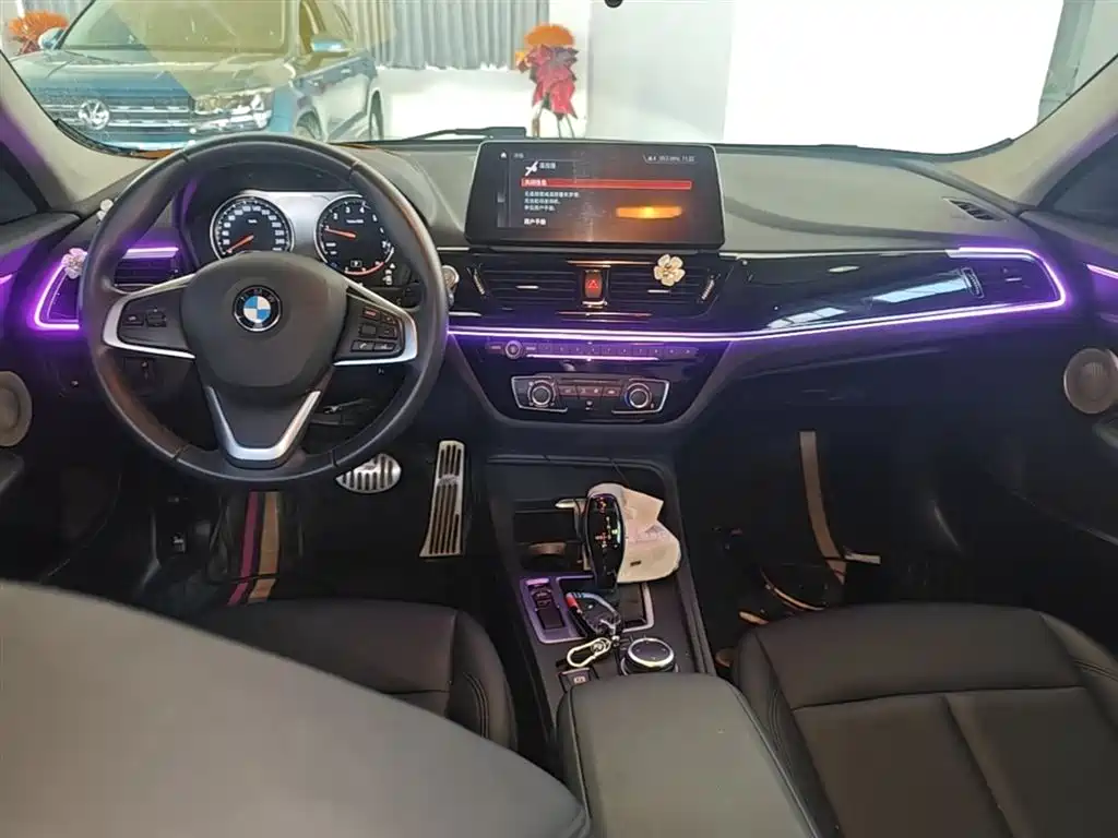 BMW 1 Series 2023 — фото 10