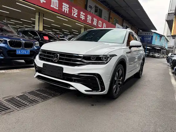 Volkswagen Tiguan L 2024