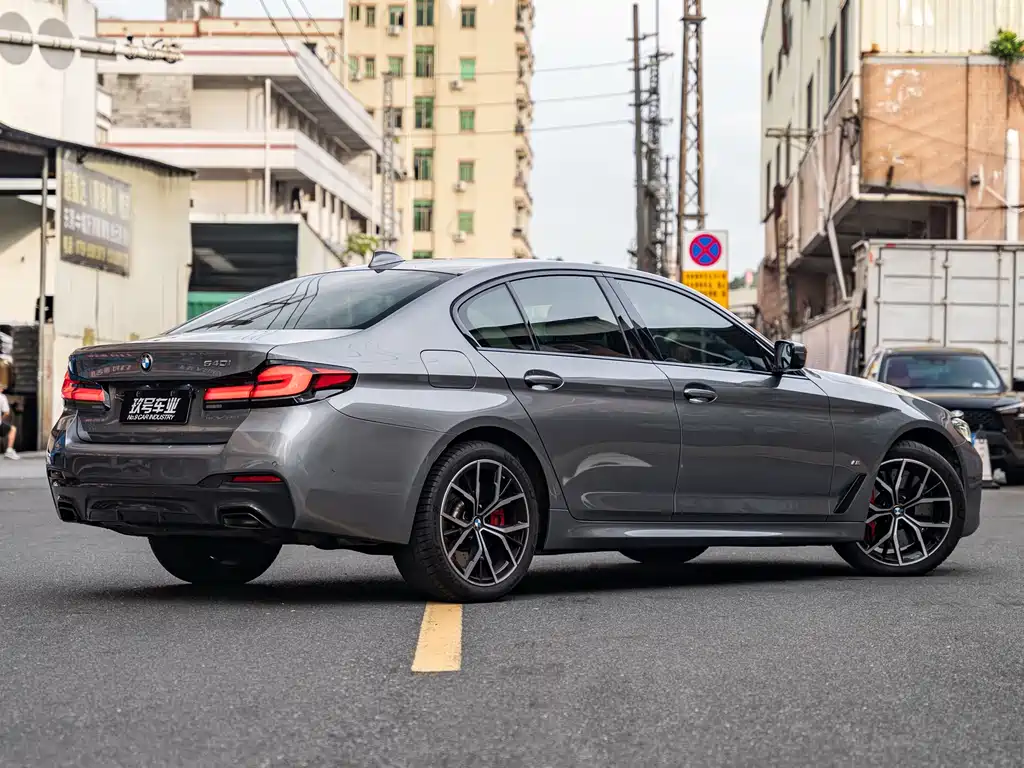 BMW 5 Series 2023