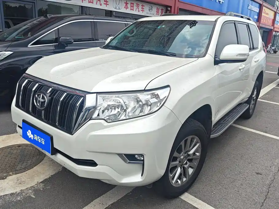 Toyota Prado 2019 — фото 1