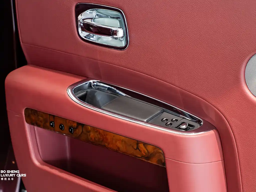 Rolls-Royce Ghost 2013 — фото 21